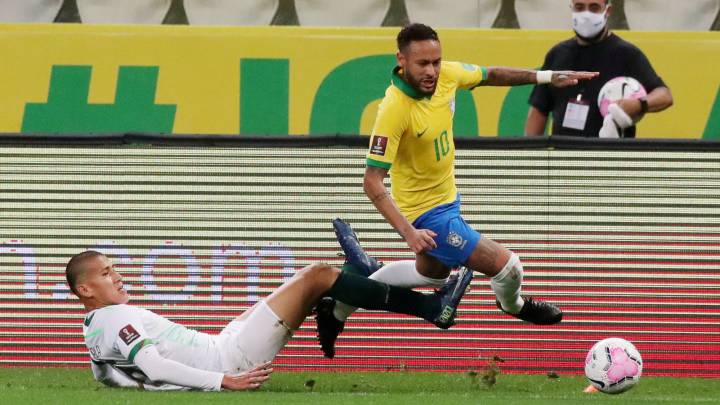 Neymar abusa de Bolivia y bate un récord de regates de Adama